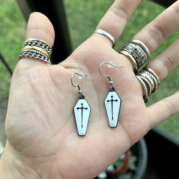 Set ! White & black crosses Lariat Y shape coffin necklace + matching earrings - Picture 9 of 15